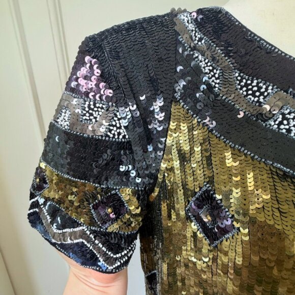 FRENCH CONNECTION Carnival Sequin Black Gold Short Sleeve Top Size 10 - Picture 12 of 16